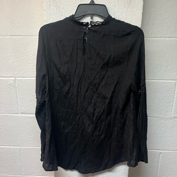She + Sky Black Lace Detail Blouse. Medium - Picture 4 of 6